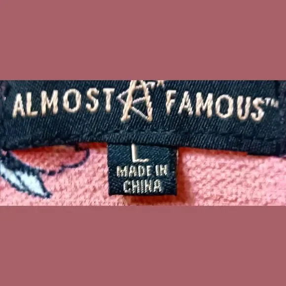 ALMOST FAMOUS Women's large gauzy floral print short Sleeve blouse. - Picture 10 of 15